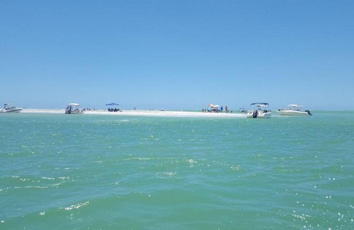 Siesta Key Village Apartment | The Village Breeze II - White-sand, Pool, Beaches, Daiquiris, Seafood!