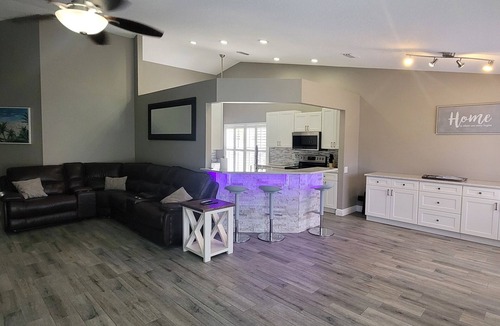 Apollo Beach House | This Apollo Beach home is your getaway destination