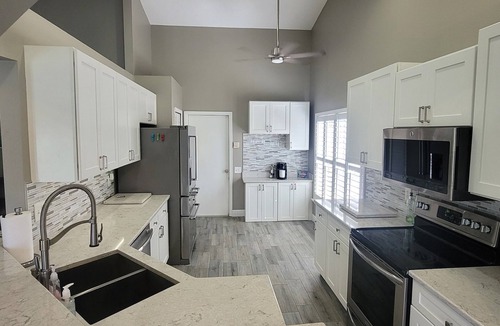 Apollo Beach House | This Apollo Beach home is your getaway destination