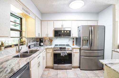 Crystal River House | This house is a 3 bedroom(s), 2 bathrooms, located in Crystal River, FL.