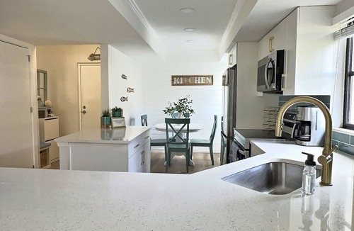 Gulf Gate Estates Condo | This is a newly renovated two bed/two bath condominium.