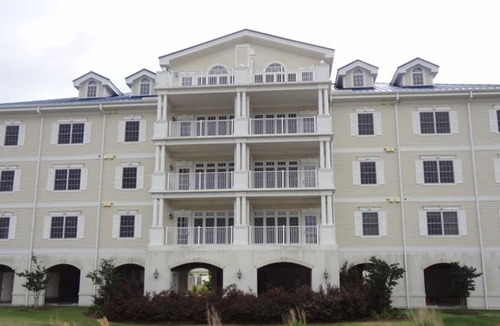 Roper Condo | Three Bedroom Luxury Condo, Waterside Resort (2048815)