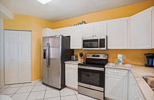 North Redington Beach Condo | Tides 6-563 Monthly Getaway to Paradise