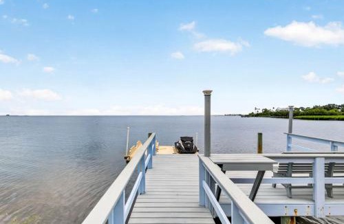 Crystal Beach House | Tidewater Retreat