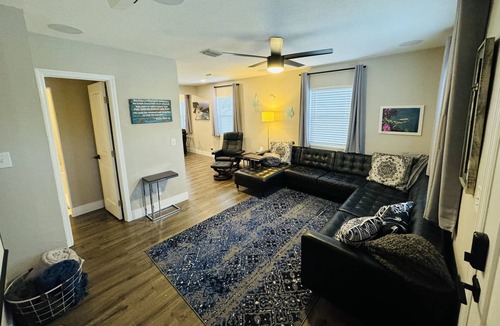 St. Petersburg House | Tiki Time - Sweet updated cottage near downtown St Pete and minutes to beaches.