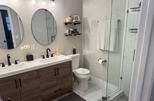 St. Petersburg House | Tiki Time - Sweet updated cottage near downtown St Pete and minutes to beaches.