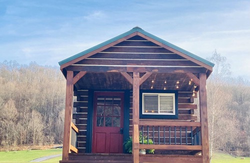 Blairs Mills Cabin | Tiny Cabin Along the River