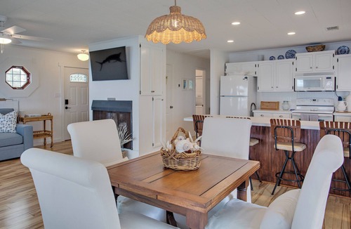 Panacea House | Tiny Tides Waterfront Cottage