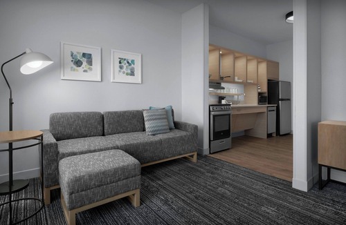 Biggar Hotel | TownePlace Suites by Marriott Fort Myers Gulf Coast