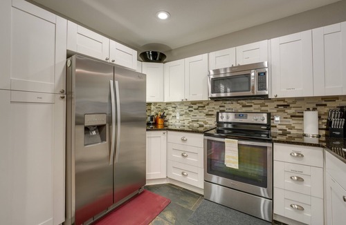 Bay Esplanade House | Townhome on Clearwater Beach! 30 Second Walk to the Beach! Free Parking!