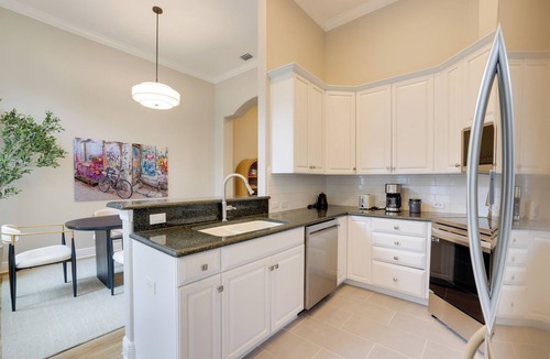 Gainesville House | Townhome w/Patio < 5 Mi to UF Campus!