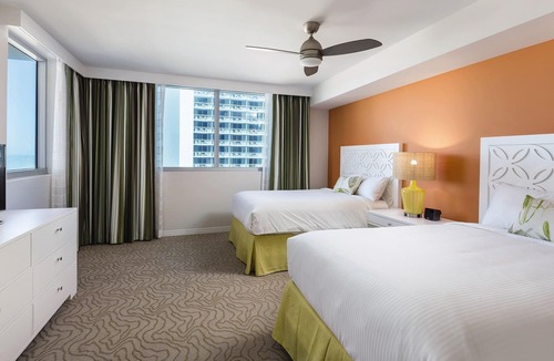 Clearwater Beach Resort | Tranquil Beach Side Resort - Outdoor Pool - Fitness Ctr - Spa - Pool Bar & Grill