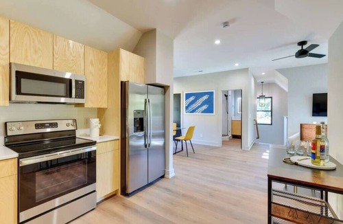 Mount Mourne Apartment | Tranquil Lakefront Carriage House with Dock