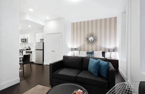 Ditmas Park Apartment | Tranquil Studio Apartment in Brooklyn steps away from Prospect Park!