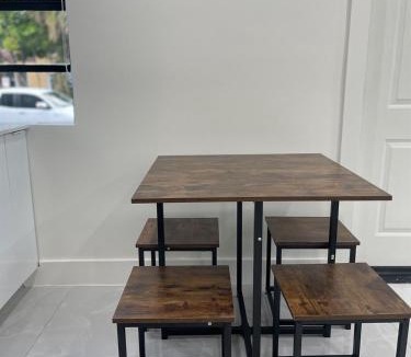 Flamingo Parks Apartment | Transit-Friendly Flamingo Park Hideaway