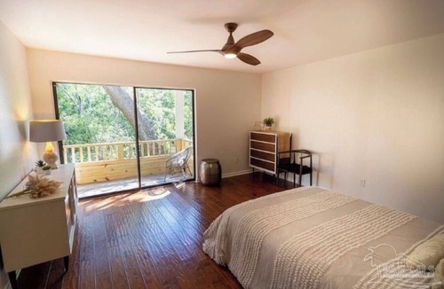 Florida Panhandle House | "Tree House" on The Creek in Mid Town Pensacola!