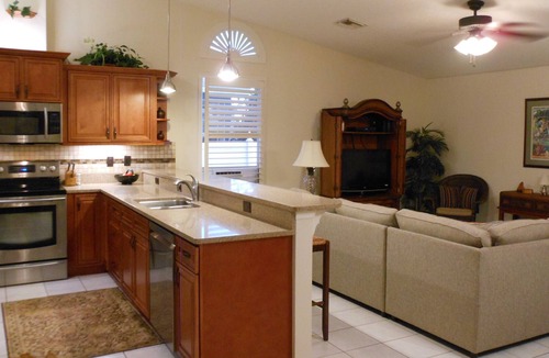 Palmetto House | Trevesta Lake Tranquility