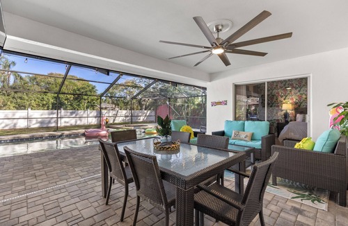 Palm Harbor House | Tropical House/Hot Tub & Pool/Near Beach +Pets