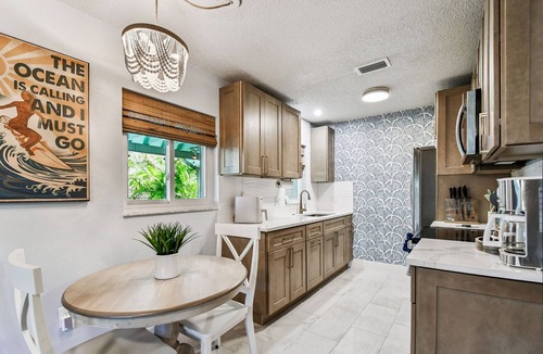 Capri Isle House | Tropical Oasis Near Treasure Island Beach