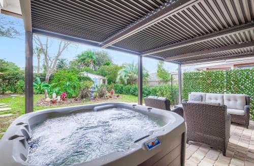 Jacksonville Beach House | Tropical Pergola Glow by SkyRun Jacksonville