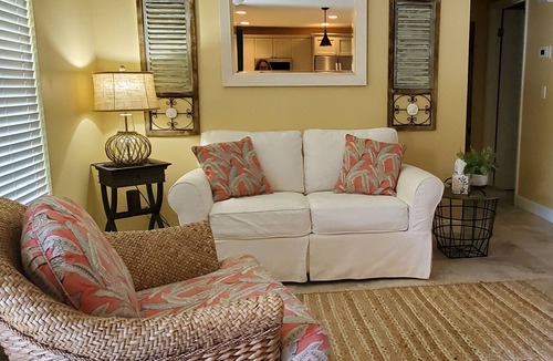 Horton Shores House | Turquoise Treasure Beach Bungalow