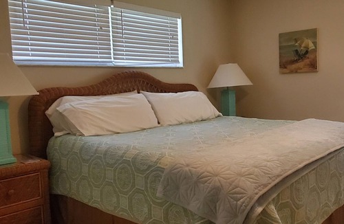 Horton Shores House | Turquoise Treasure Beach Bungalow