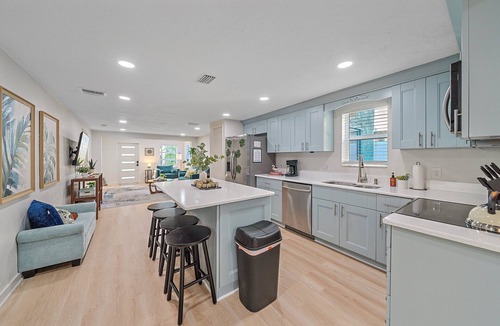 South Sarasota House | Twin Palms | Two Houses + Private Pool + Putting Green