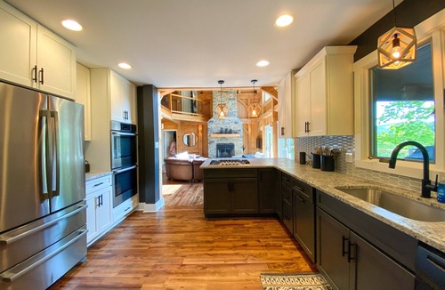 Fairview House | Twin Timbers at the Falls | 2 Luxury Homes, Exclusive Pool, 13BR Retreat