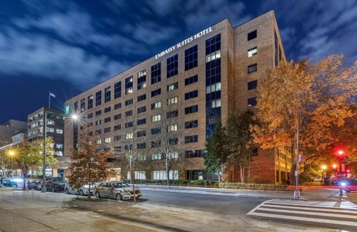 West End Hotel | Two 2-Bedroom Connecting Suites | Free Breakfast | Kitchenette & Indoor Pool