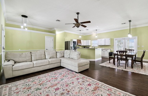 Dade City Other | Two Attached Homes/Pool — Ideal for Multi-Family Vacations & Large Groups
