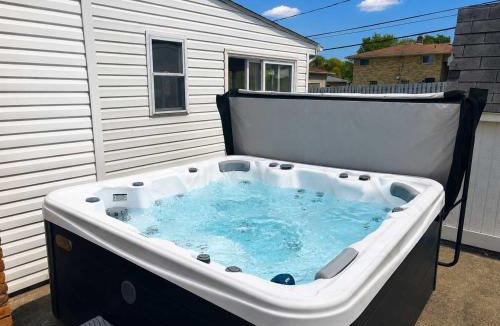 Parma House | Ultimate Group Escape Heated Pool - 12 Guests