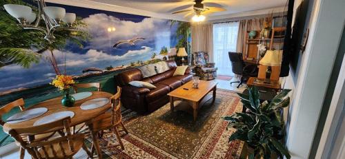 Surfside Beach Villa | Unique 2 Bedroom/2 Bath Condo in Myrtle Beach