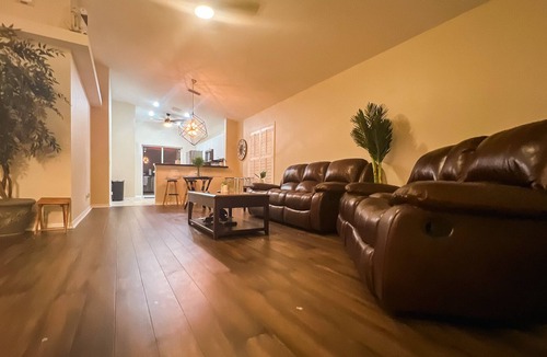 Riverside Heights House | Unique 3 Bedroom Tampa Home w/ Pool+Jacuzzi