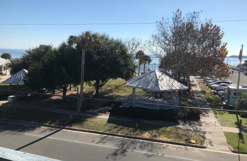 Cedar Key Apartment | Unit 222 Beautiful Cedar key