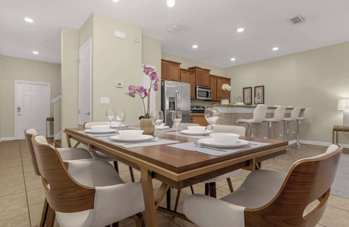 West Kissimmee Cottage | Upstay: Pet-friendly Family Home w Pool & Sundeck
