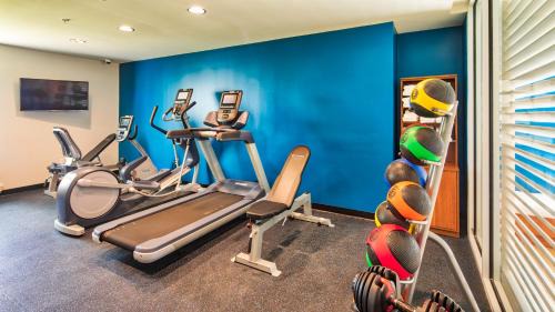 Greater Palm River Point CDC Hotel | Uptown Suites Extended Stay Tampa FL - Riverview