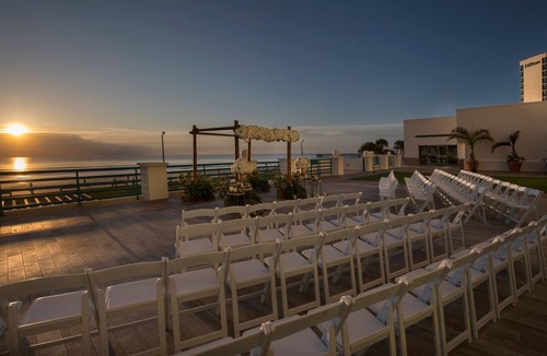 Brush - Stewarts Apartment | Vacation At its Finest! 3 Exquisite Units, 2 Pools