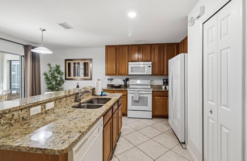 Veranda Palms House | Veranda Palm, private pool, near famous attractions!