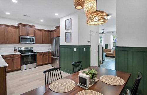 Oak Grove House | Verdant Villa - Monthly Stay - Near USC, Ft Jackson, Lexington, & I-26/I-20/I-77
