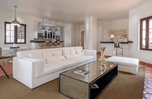 Northeast Miami Villa | Villa Krishna