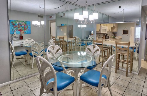 Madeira Beach Condo | Villa Madeira 609 | Beach FRONT|Walk to John's Pass!
