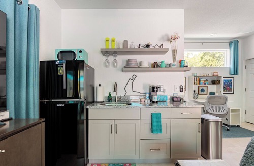 United Central Apartment | Villa Splash! Centrally located in St Pete. A studio efficiency w/private pool