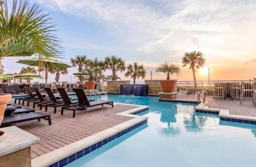 Northeast Virginia Beach Villa | Virginia Beach | Coastal Sunrise | Ocean View & Pool