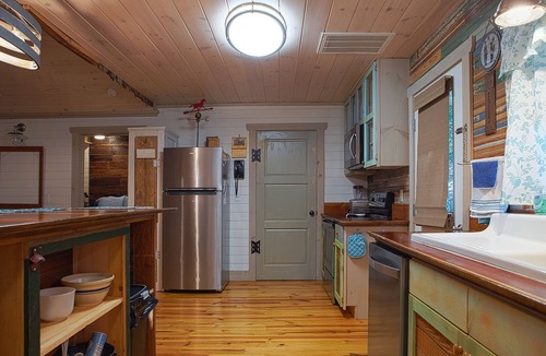 Travelers Rest House | Visit Travelers Cottage!