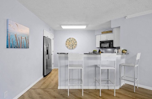 Isla del Sol Condo | Vista Verde East 8-164