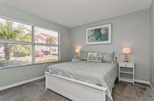 Isla del Sol House | Vista Verde East 8-164