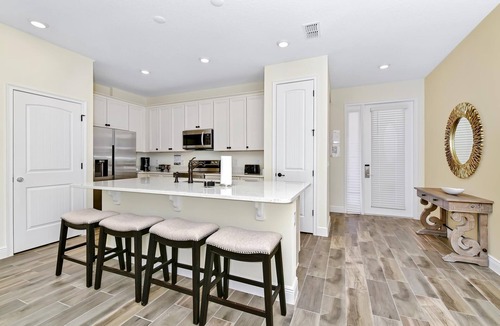 West Kissimmee Cottage | Vivid Villa near Disney with Margaritaville Resort Access - 2980CS