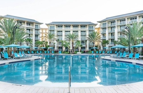 West Kissimmee Cottage | Vivid Villa near Disney with Margaritaville Resort Access - 2980CS