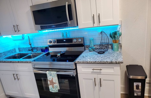 Spring Hill Apartment | Vrbo Property