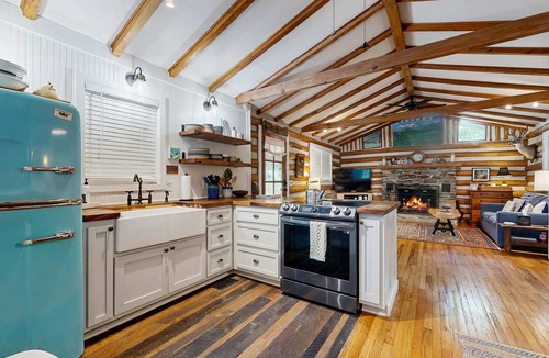 Franklin House | Wake Robin